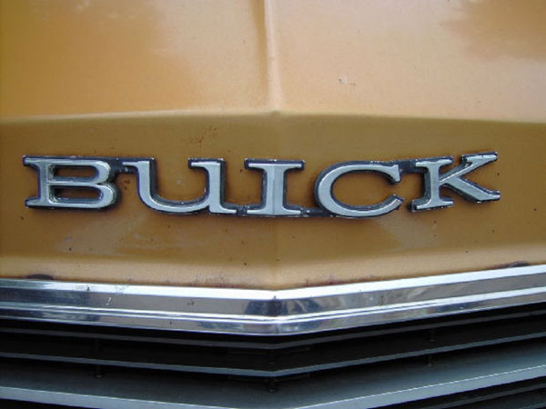 Buick emblem - Used Buick Auto Parts