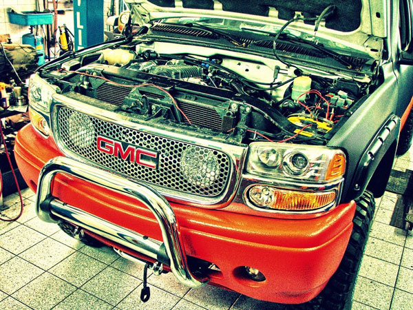 GMC with Hood Lifted | GMC Engines For Sale | My Auto Store