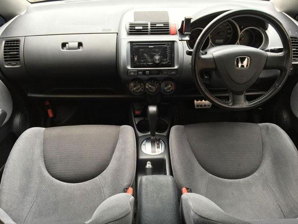 Interior of Honda with Automatic Transmission - Used Honda Transmission