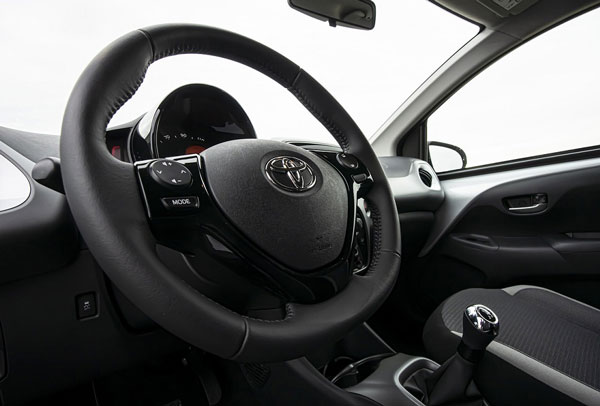 Interior of Toyota with Manual Transmission - Buy used transmissions online at My Auto Store in New Jersey
